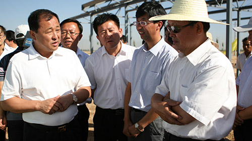 7月1日，自治区*委*陈建国视察翔达牧场建设工作。